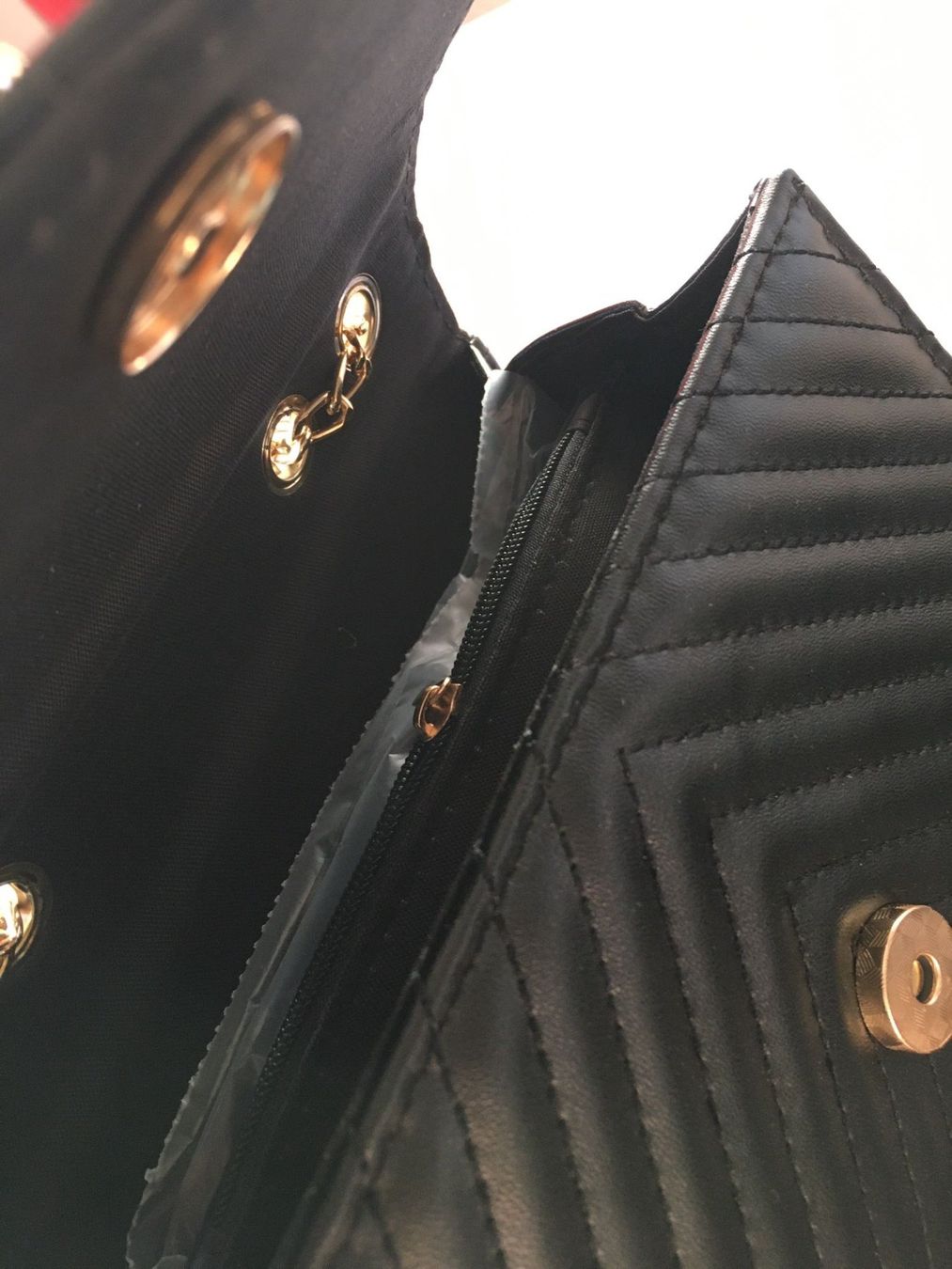 Borse da donna: 185 Schwarze V-Handtasche – Nuovo (secondo la descrizione) da Sion venduto da NoblesOfHelvetia 5