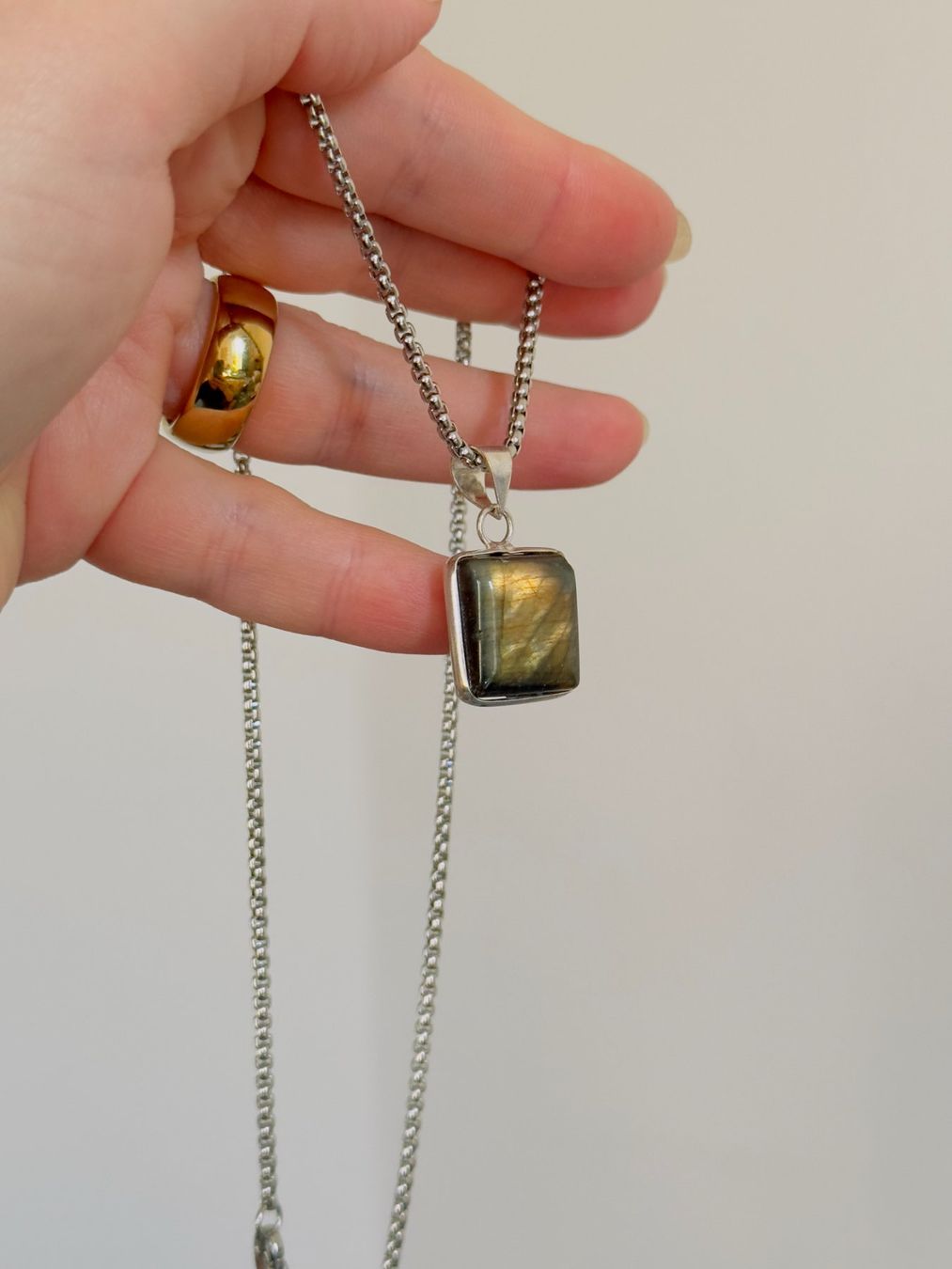 Catenine: Fashionable labradorite necklace – Nuovo e nell'imballaggio originale da Genève venduto da AGBERG 5