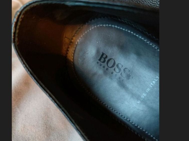 Hugo Boss Scarpe da uomo: Boss Herrenschuhe GR 44 – Usato da Langnau am Albis venduto da Judithsebi 5