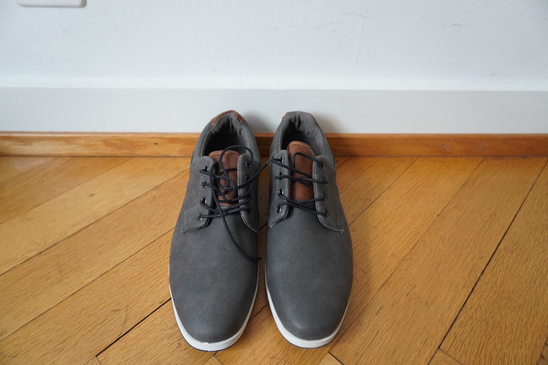 Scarpe da uomo: Pier One eleganter Turnschuh Gr.44 – Nuovo e nell'imballaggio originale da Basel venduto da LKa_8gw5 1