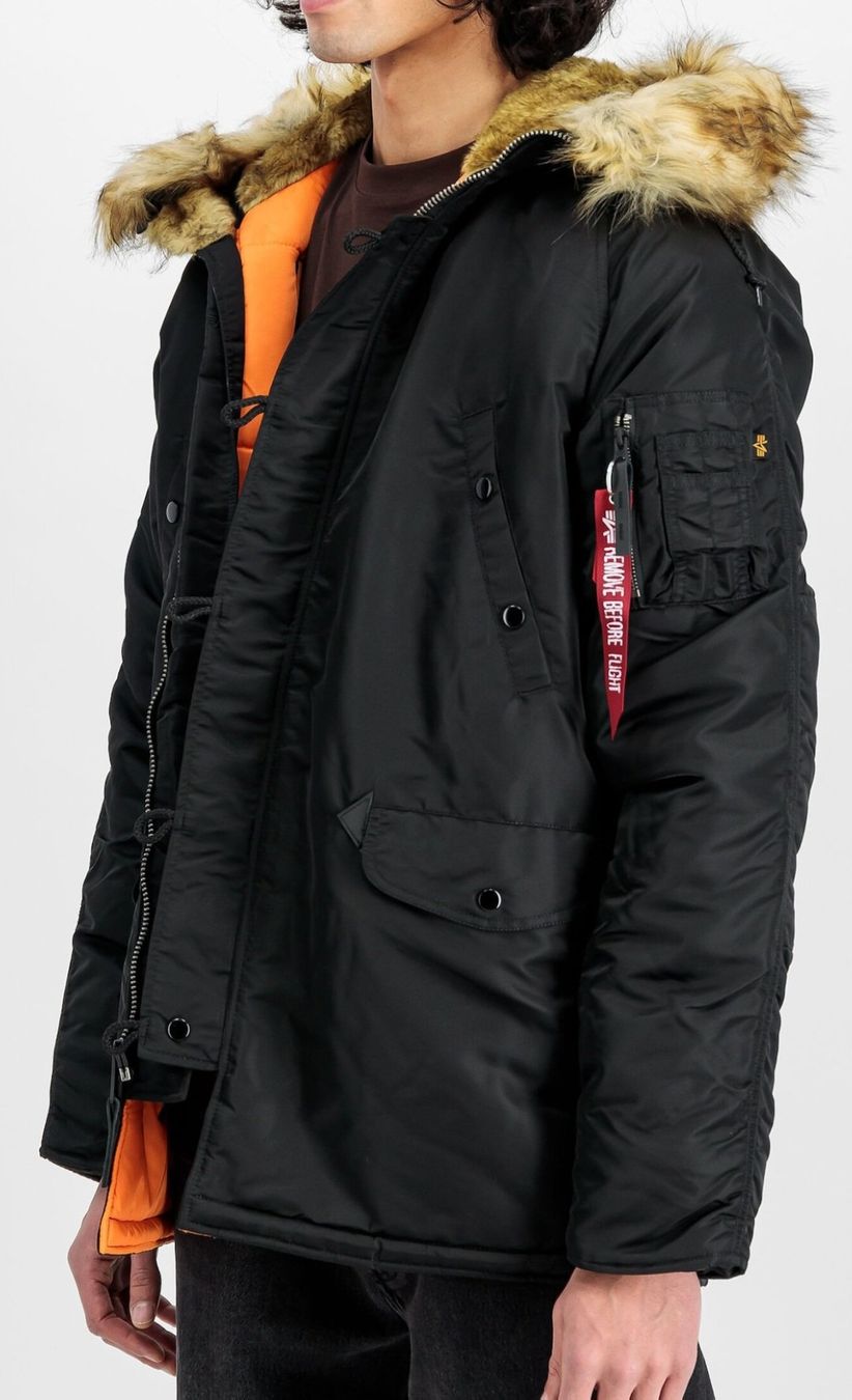 Alpha Industries Giacche: Alpha Industries Winter Jacke Parka Schwarz Gr. M – Nuovo e nell'imballaggio originale da Langenthal venduto da SecondChanceShop 5