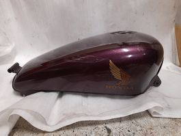 Honda VF 750 c custom, magna, réservoir, benzintank