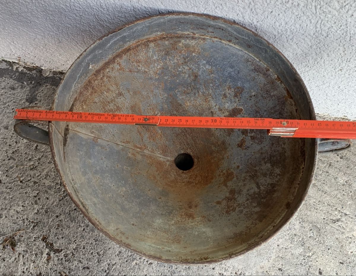 Sonstige antike Technik & Geräte: Metalltrichter, Antike Gartendeko – Gebraucht aus Egg b. Zürich von ohtannenbaum 1