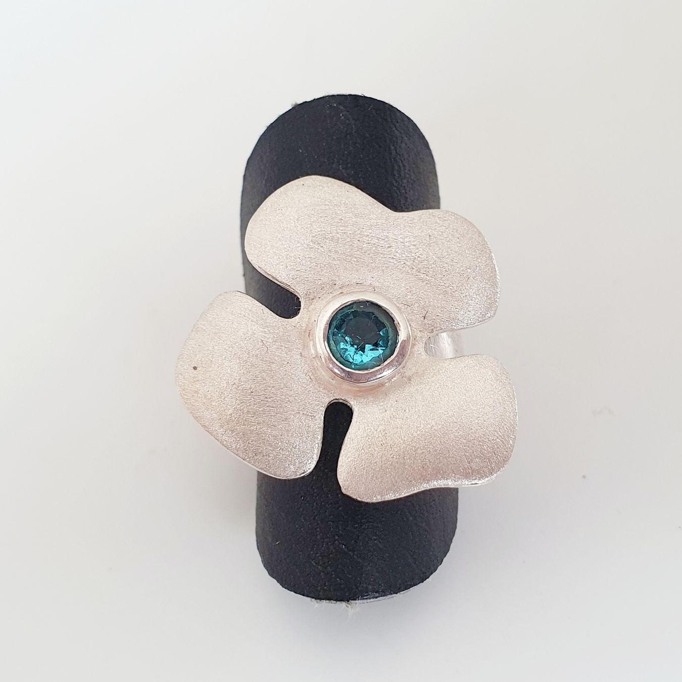 Anelli: Silber Ring 925  Blumenring mit blauem Stein Gr 15,9 mm – Usato da Kreuzlingen venduto da Wunderkiste123 1
