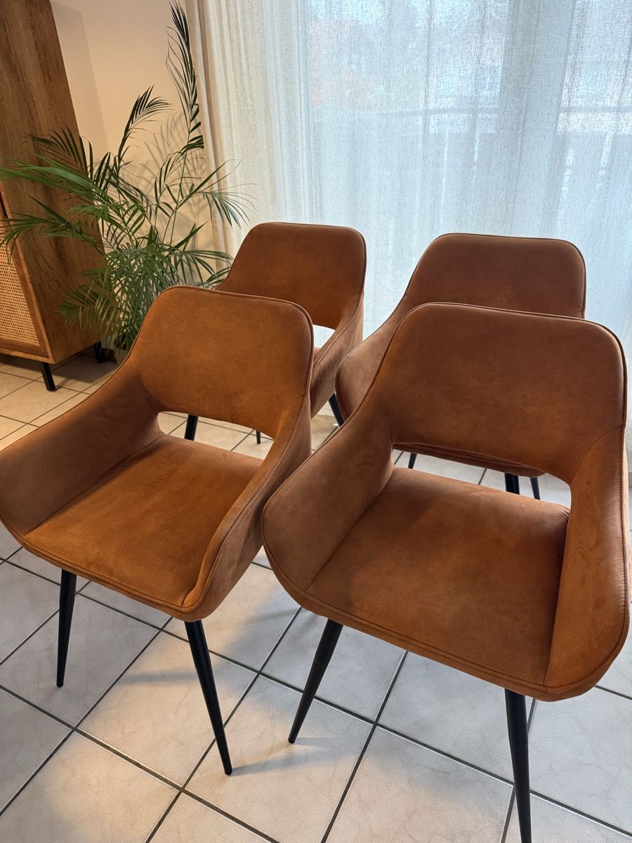 Sedie: Chaises – Nuovo (secondo la descrizione) da Cudrefin venduto da tan_69wy
