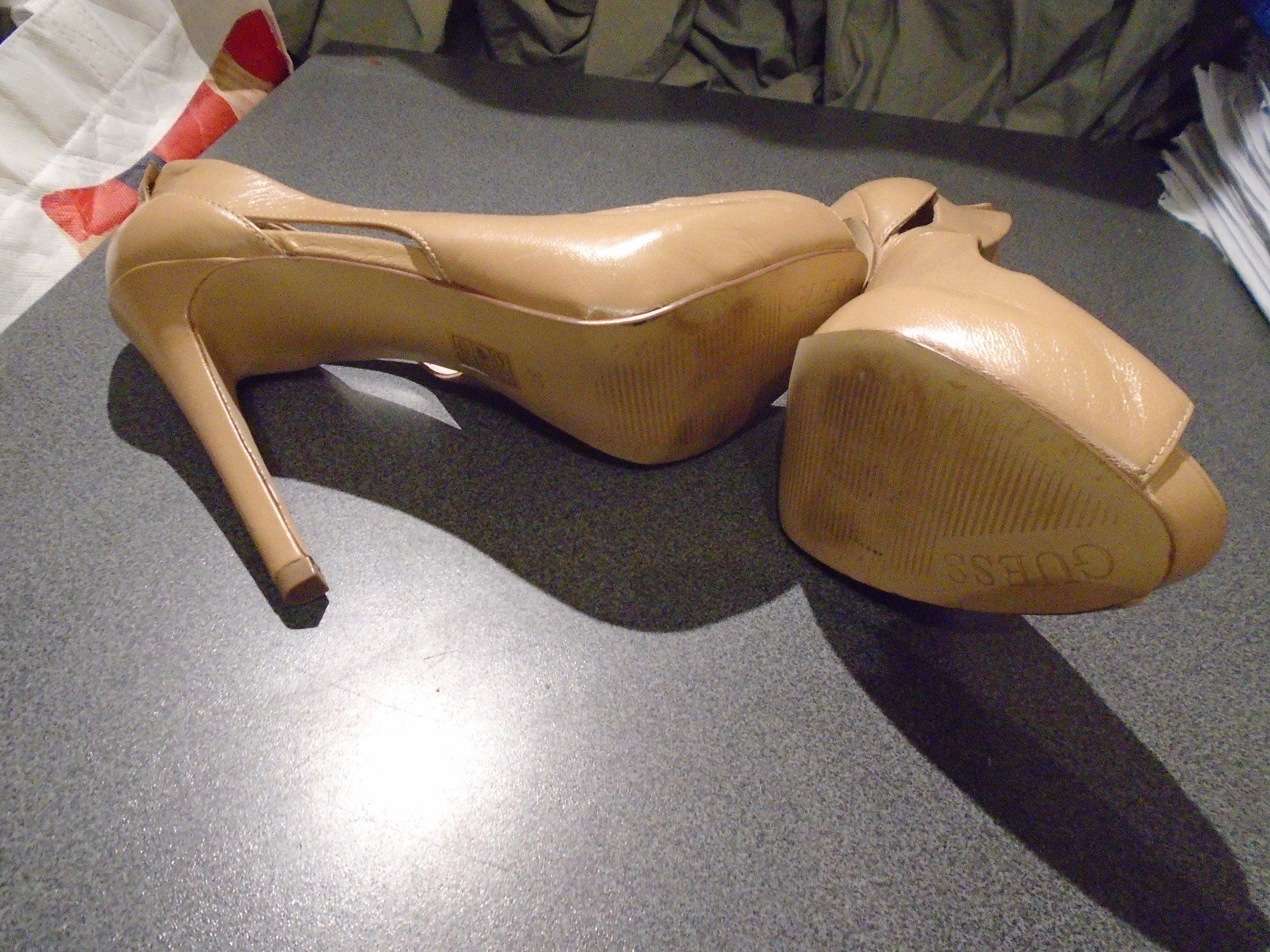 Guess Scarpe da donna: Heels Grösse 37, Guess, Nut-Farben – Usato da Zürich venduto da Motzkuh 2