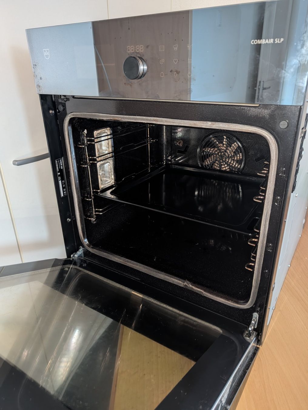 V-Zug Forni: V-ZUG Backofen Combair SLP, Breite 55 cm, – Usato da Flawil venduto da rep_n6vw 2