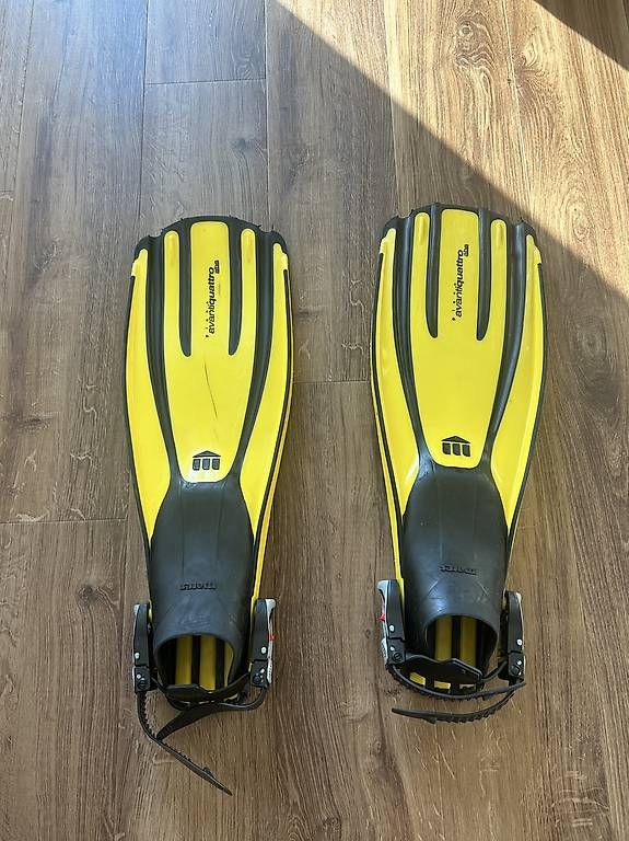 Mares Pinne, Maschere & Boccagli: Mares Freitauchflossen Quattro Flex gelb Grösse M gebraucht – Usato da Bremgarten b. Bern venduto da m-stalder80