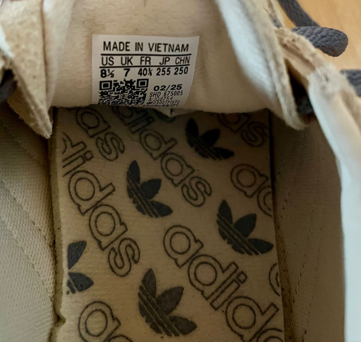 Adidas Herrenschuhe: Adidas Spezial Grösse 40 2/3 – Neu (gemäss Beschreibung) aus Bern von cm_fmx9 5