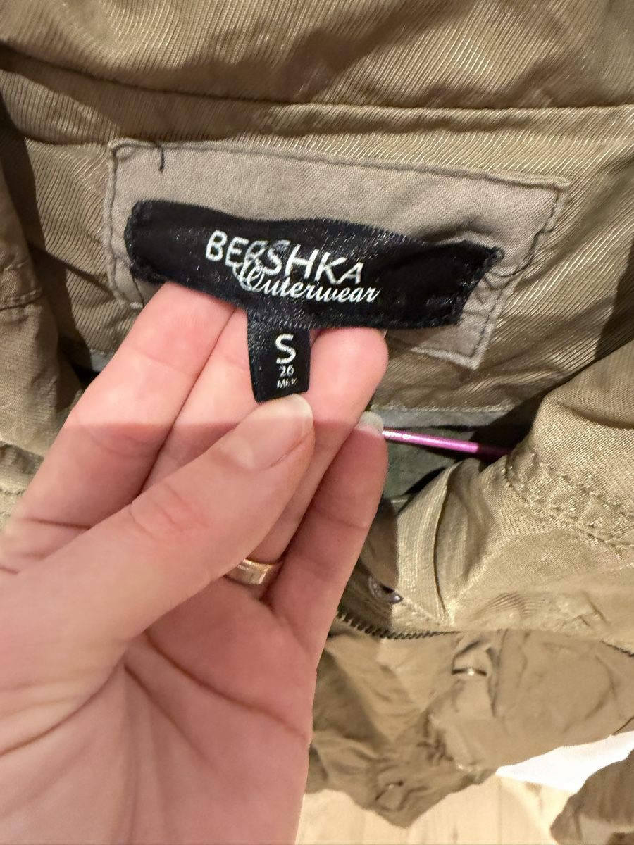 Giacche: Body hugging Jacket, Bershka S – Usato da Wetzikon ZH venduto da dor_rmq2 3