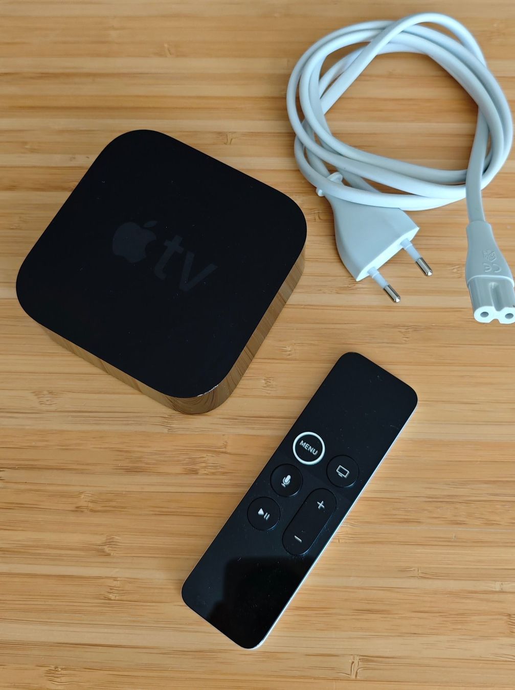 Apple Lettore multimediale & Streamer: Apple TV • 4K 2017 (1st generation) – Nuovo (secondo la descrizione) da Zürich venduto da nickthebaldons 1