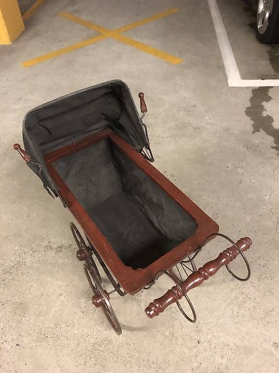 Puppenwagen: Schöner Puppenwagen – Gebraucht aus Kreuzlingen von Roli20 2