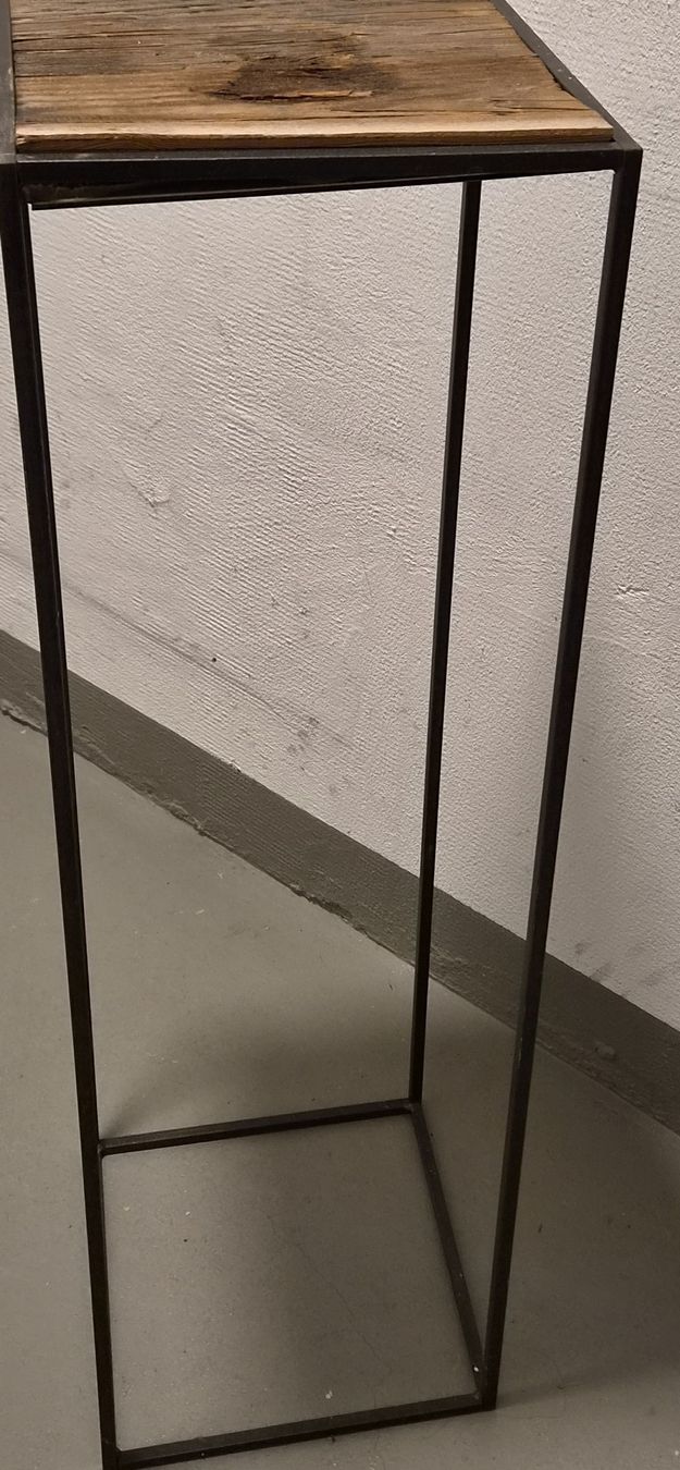Altro in Decorazioni & Accessori: Ständer Metall Holzrahmen gebraucht – Usato da Zürich venduto da supermanfred4955