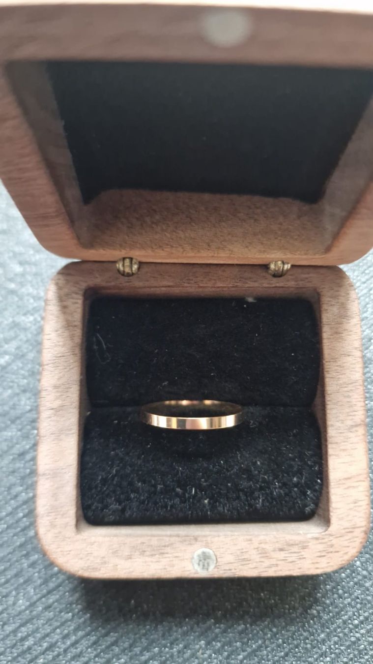 Ringe: Ring chromstahl, goldfarbend Grösse 53 – Neu (gemäss Beschreibung) aus St.Gallen von Dombidor