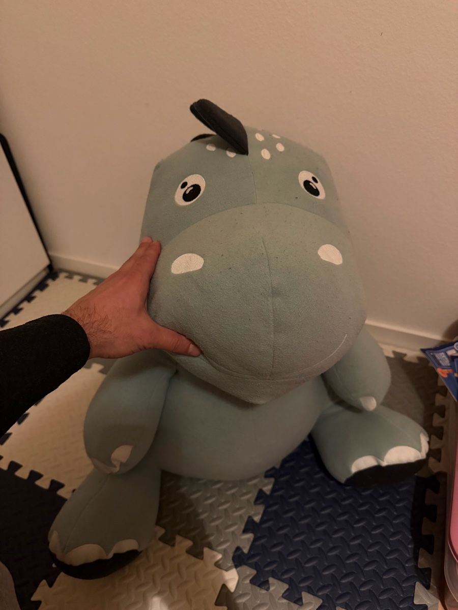 Giocattoli: Riesen Dino Stofftier, hellblau, ca. 70cm, – Usato da Winterthur venduto da ric_6jyz 1