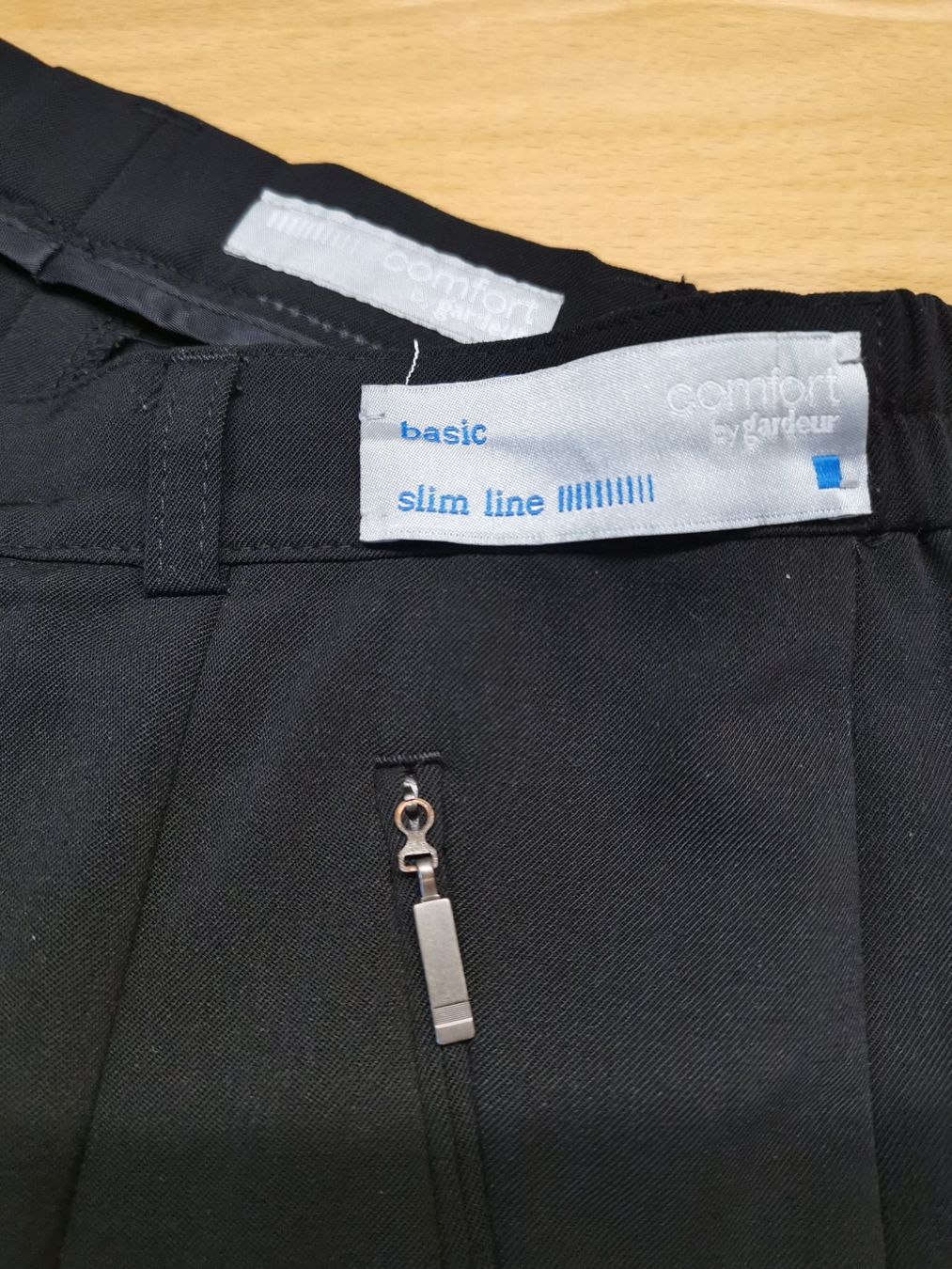 Pantaloni: Damenhose schwarz, GARDEUR – Usato da Seuzach venduto da NaehdesignMirjam 4