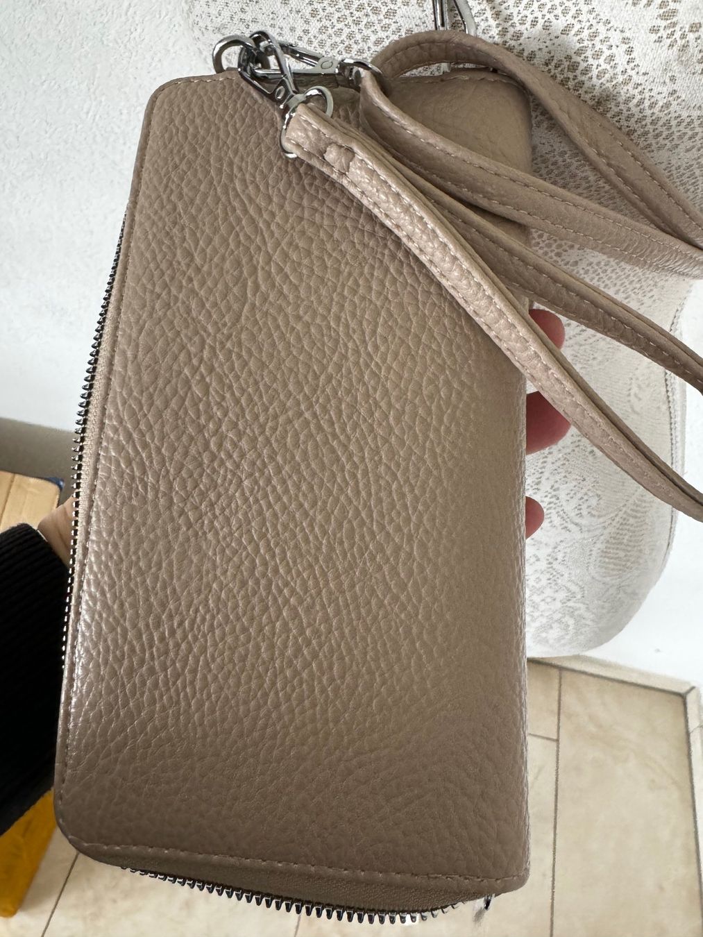 Borse da donna: Neuware Handytasche mit Portemonnaie Beige – Nuovo (secondo la descrizione) da Kirchdorf AG venduto da coco123 5