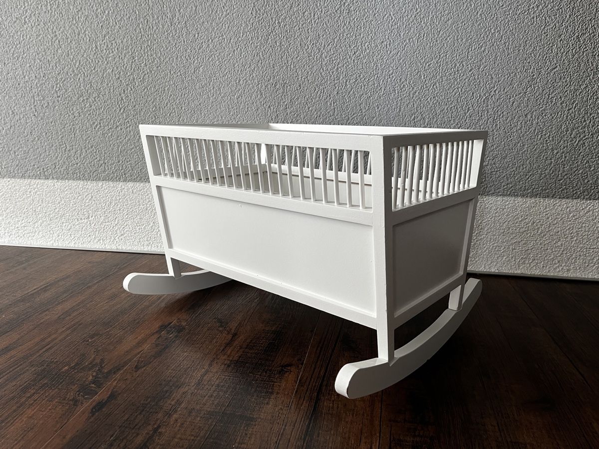 Giocattoli: Puppen Bett Schaukelbett weiss – Usato da Werdenberg venduto da sunbo