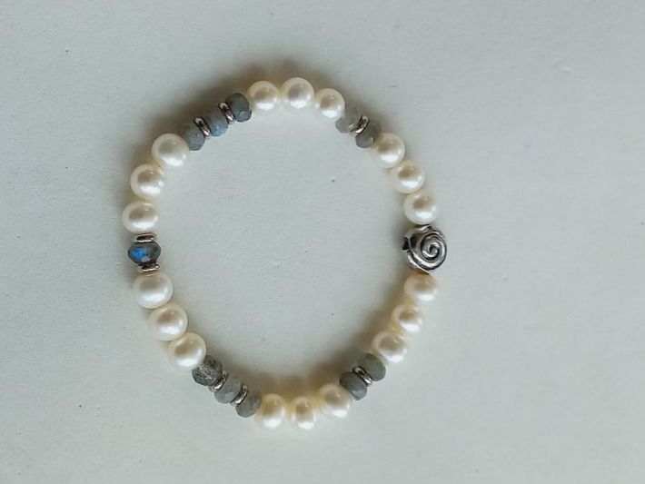 Bracciali & Braccialetti: Perlen Armband mit Labradorit Steinen und Silber. 16cm – Usato da Winistorf venduto da acreativ2 2