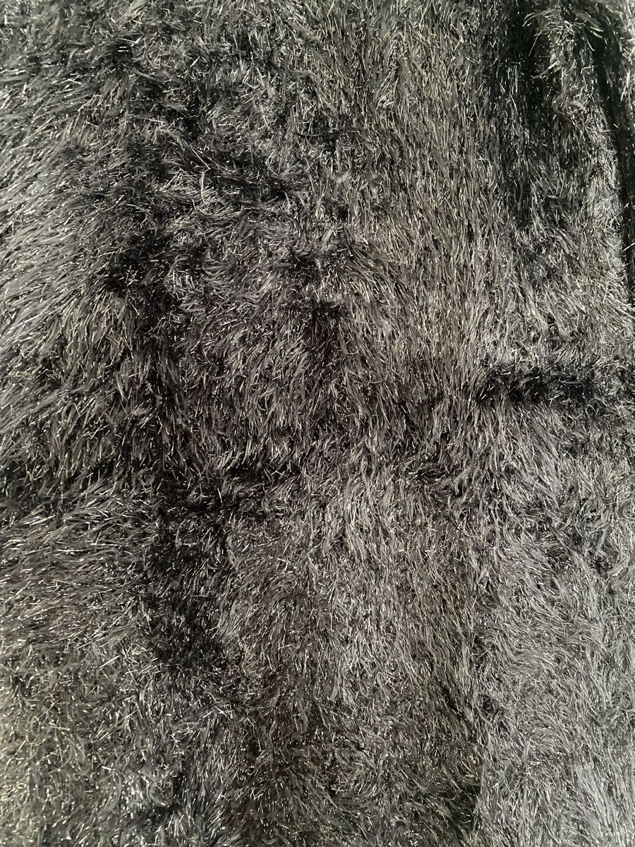 Maglioni & Felpe: Handgestrickter flauschiger Pulli – Usato da Gossau SG venduto da MRS13 2