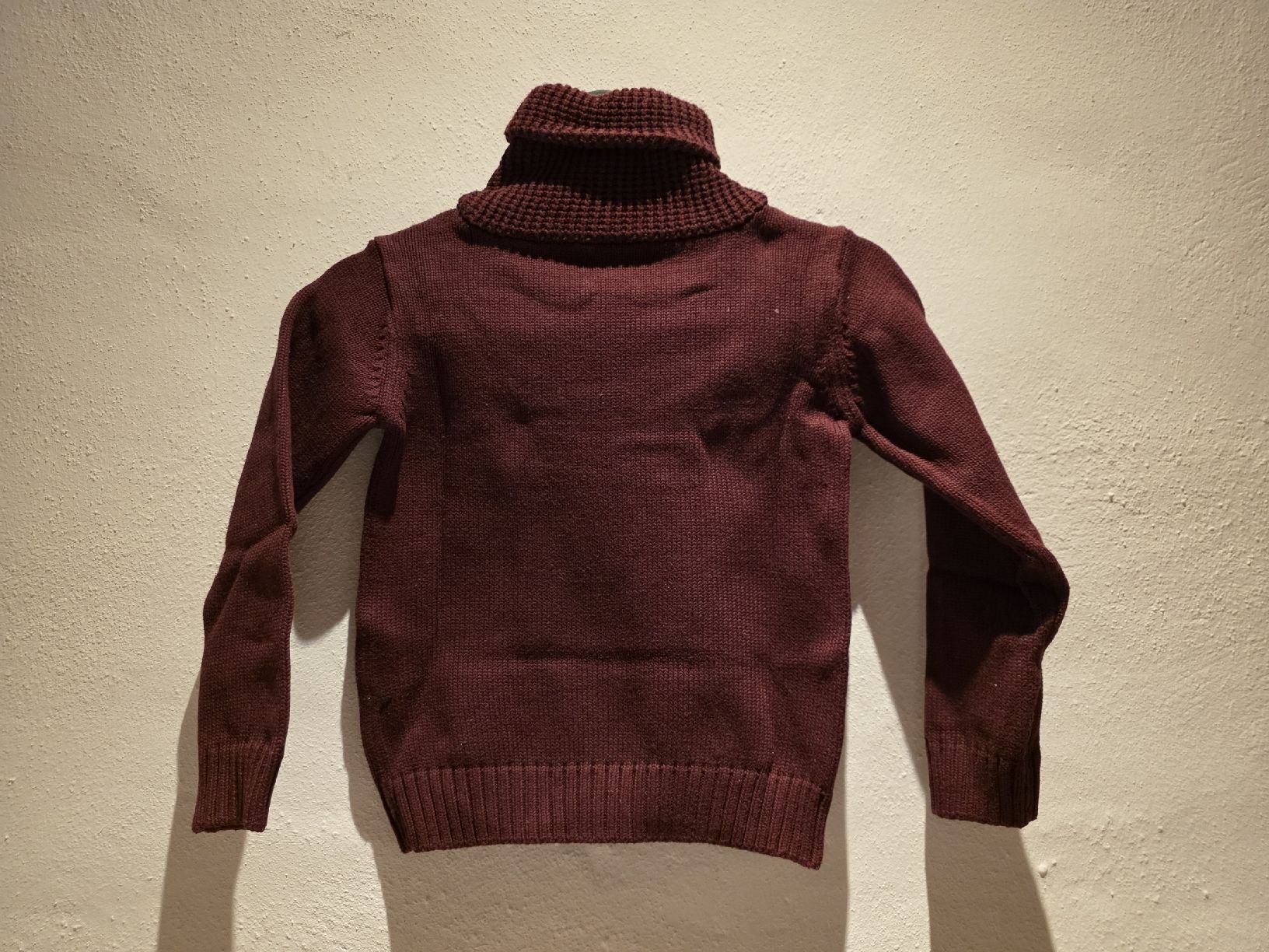Maglioni & Felpe: Pull bordeaux chaud et confortable pour enfant – Nuovo (secondo la descrizione) da St-Blaise venduto da ame_c6mb 1