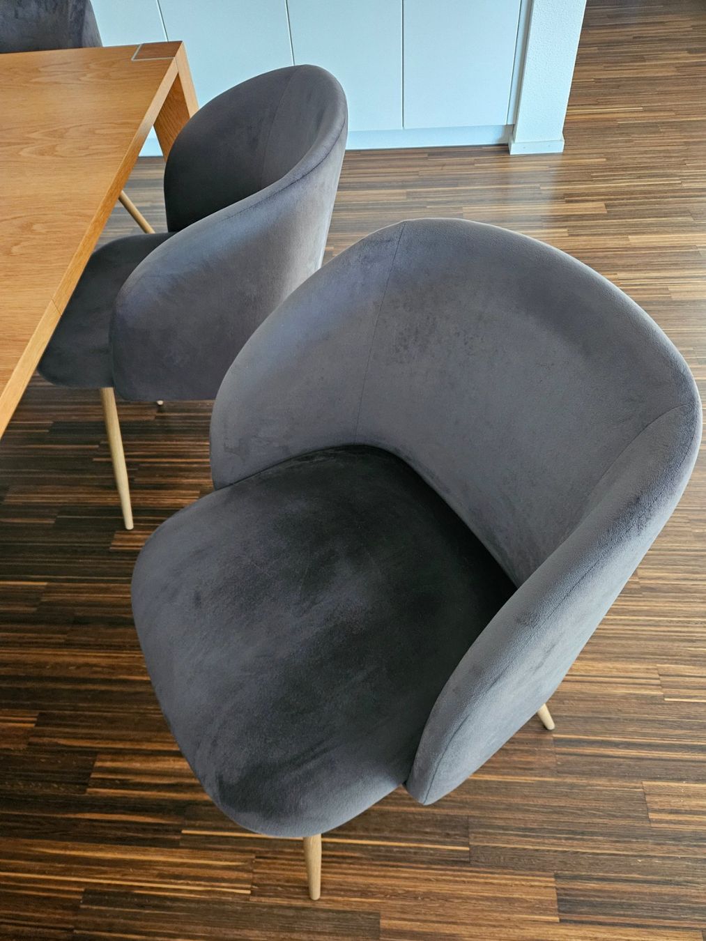 Livique Sedie: Schalenstuhl Yves grau – Usato da Männedorf venduto da go-rs484
