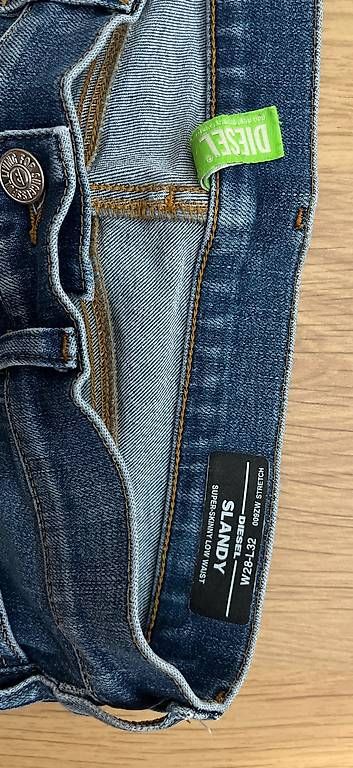 Jeans: Jeans Diesel tg. 28 – Usato da Locarno venduto da igu_7ppg 1
