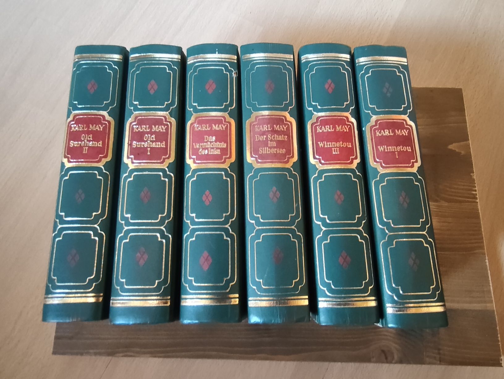 Libri: Karl May Bücher – Usato da Hemishofen venduto da aecjs5 1