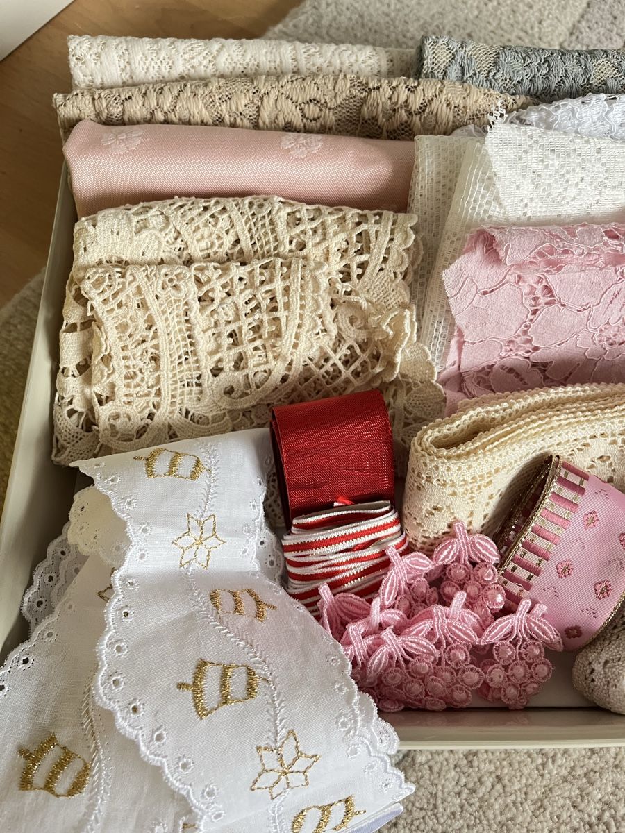 Tessuti: Spitzenbänder Spitzen Stoff Vintagedeko Shabbydeko Bänder – Usato da Frauenfeld venduto da Babytimmy 3