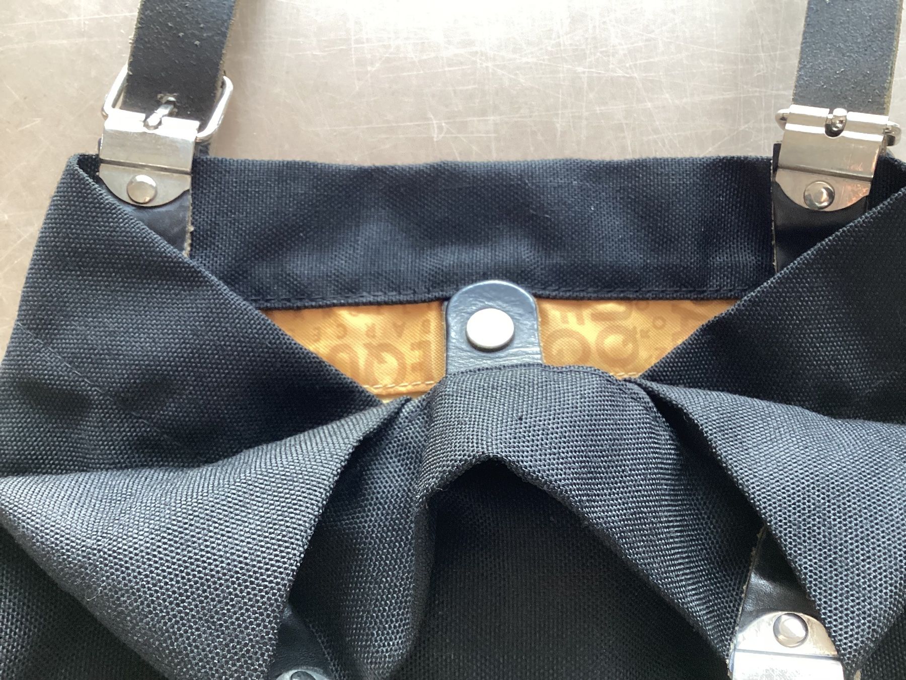 Borse da donna: EQUIPAJE BCN Tasche Canvas schwarz – Usato da Volketswil venduto da tasch71 2