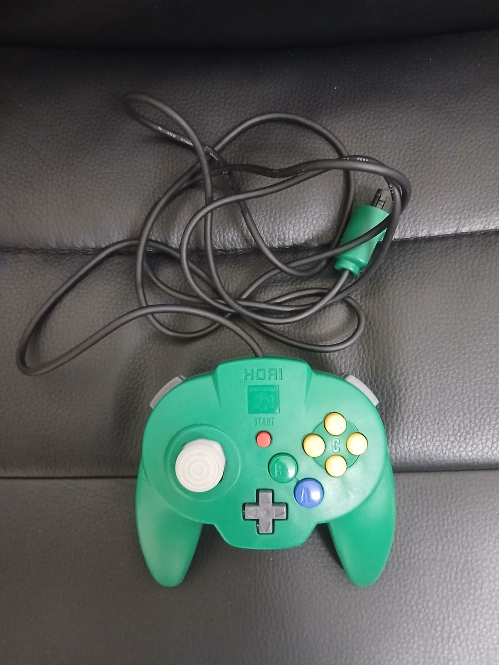 Controller: Nintendo 64 Hori Mini Pad Controller – Gebraucht aus Elgg von win_d6hk