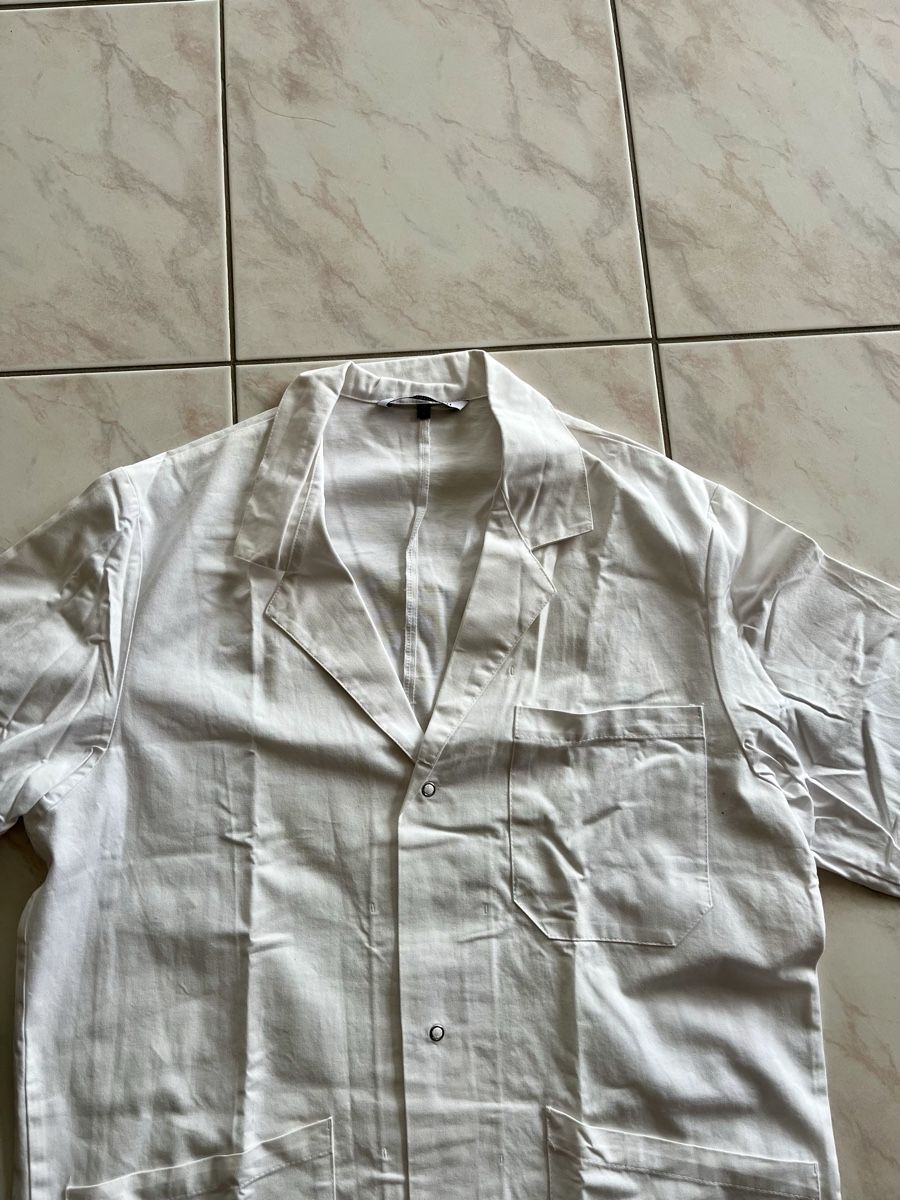Camicette: Blouse pour cours de chimie, sciences comme neuve – Usato da etagnières venduto da isoz01 1