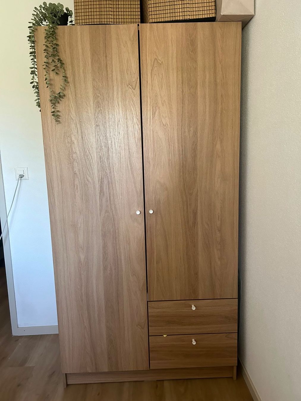 Ikea Schränke: VILHATTEN wardrobe IKEA – Gebraucht aus Zürich von mar_x6ml 1