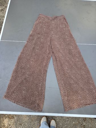 H&M Stoffhose weit braun gemustert Grösse 40