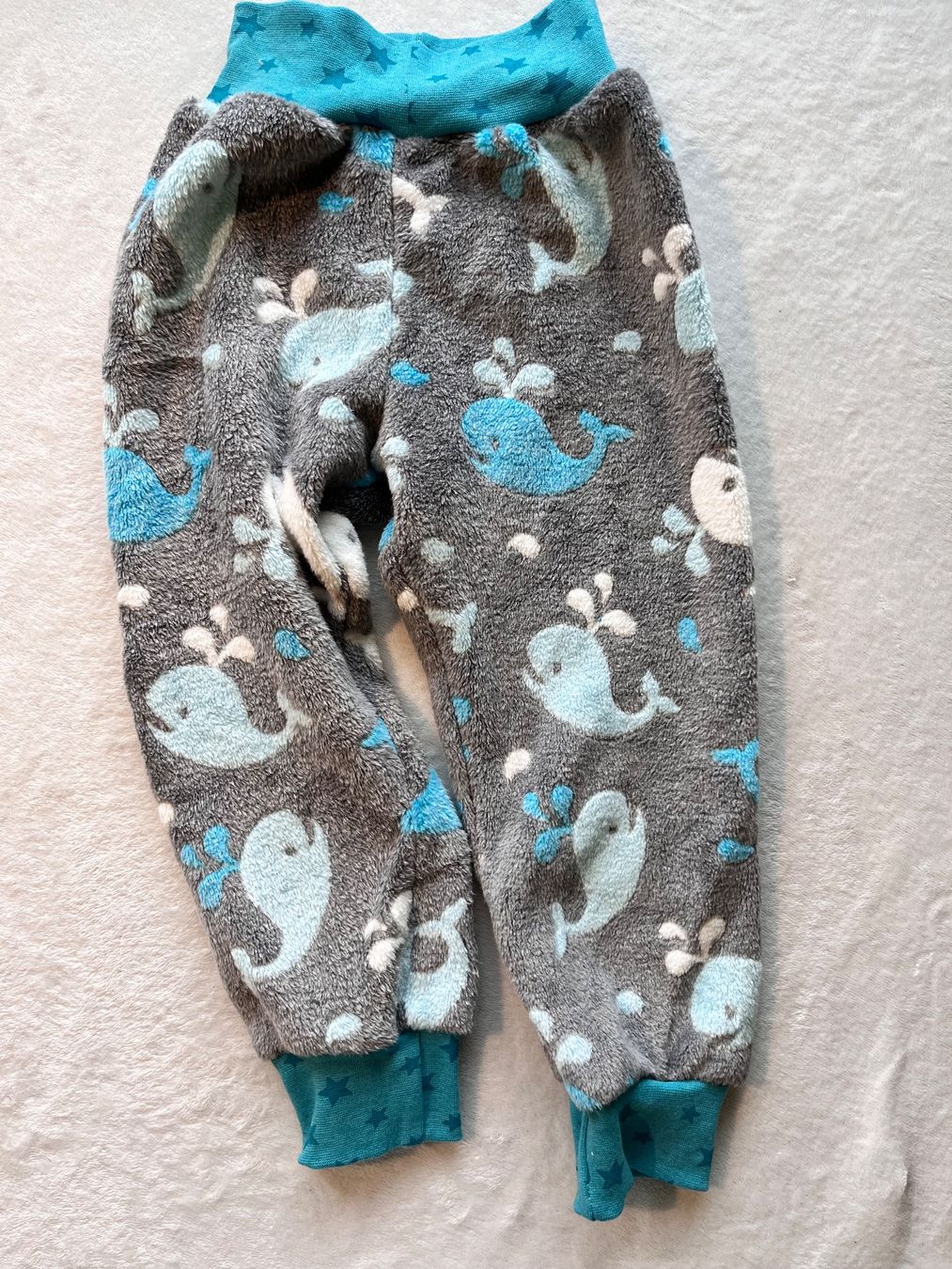 Hosen: 1 Kinderhose selbst genäht – Neu und originalverpackt aus Büsserach von bor_s88m
