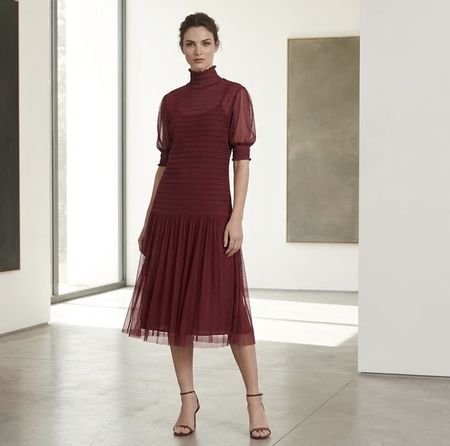 Wunderschönes bordeauxrotes Kleid (Gr. M) – Elegant