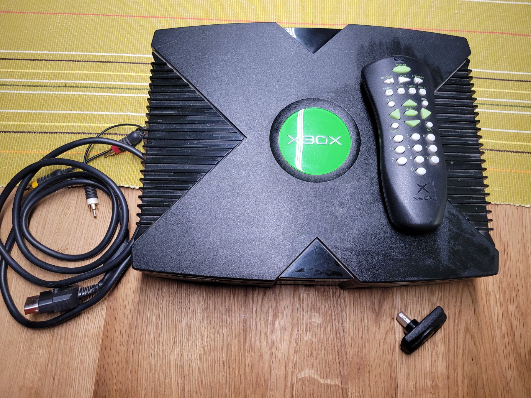 Microsoft Console: XBOX mit diversen Spielen – Usato da Oberweningen venduto da Maniperte