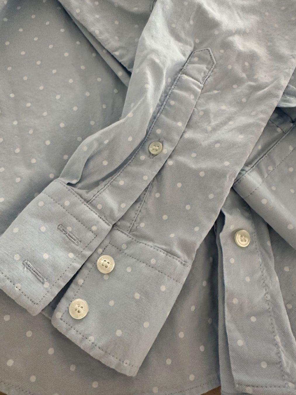 Gant Camicette: 🩵 GANT Bluse | Hellblau mit Punkten | Gr. 36 – Usato da Weggis venduto da _GMA9 1