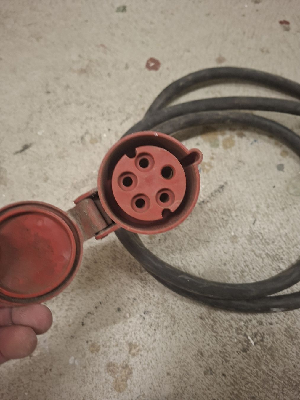 Stromzufuhr: Drehstrom-Adapterkabel – Gebraucht aus Spreitenbach von madmex 1