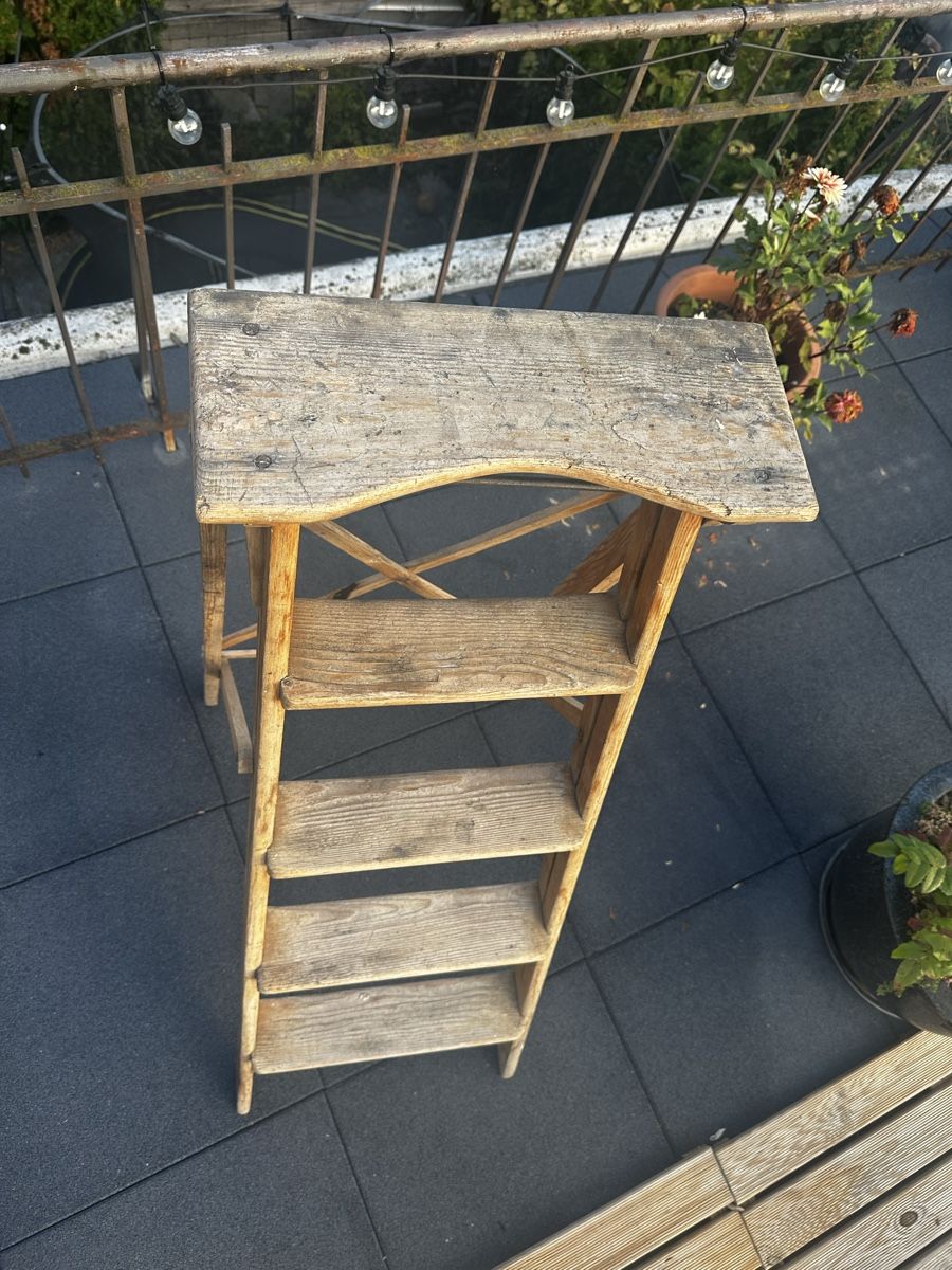 Scale: Ältere Holzstehleiter – Usato da Biel/Bienne venduto da Violetbutterfly 5