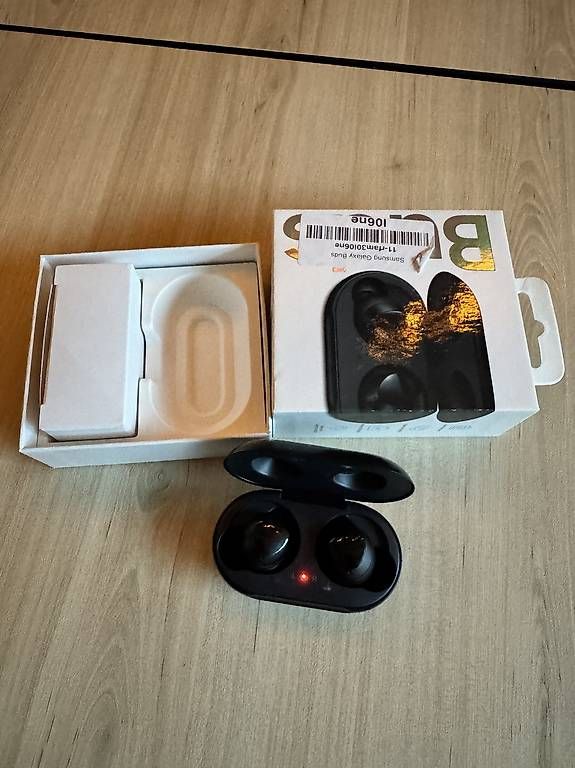 Cuffie: Cuffie Samsung – Usato da Taverne venduto da lui_6wvq