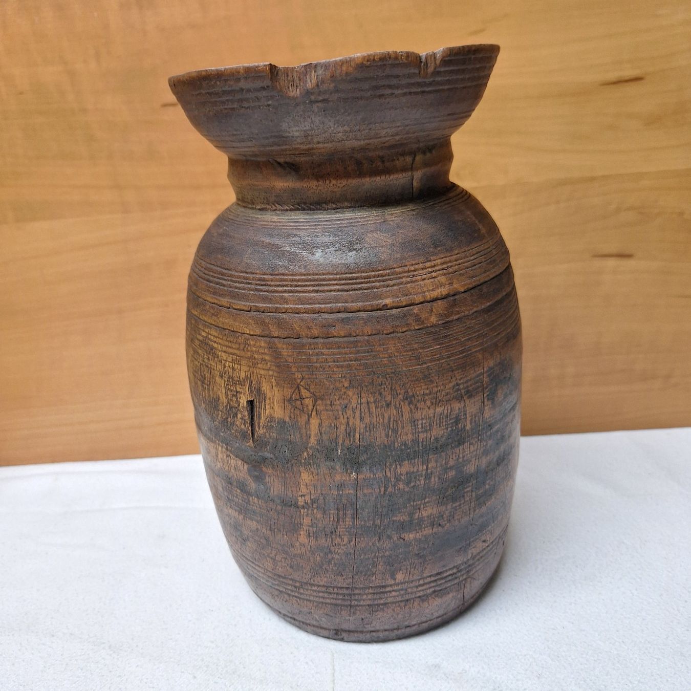 Vasi & Recipienti: Antike, alte Holz Vase, Gefäss – Usato da Winterthur venduto da Goldpipau 1