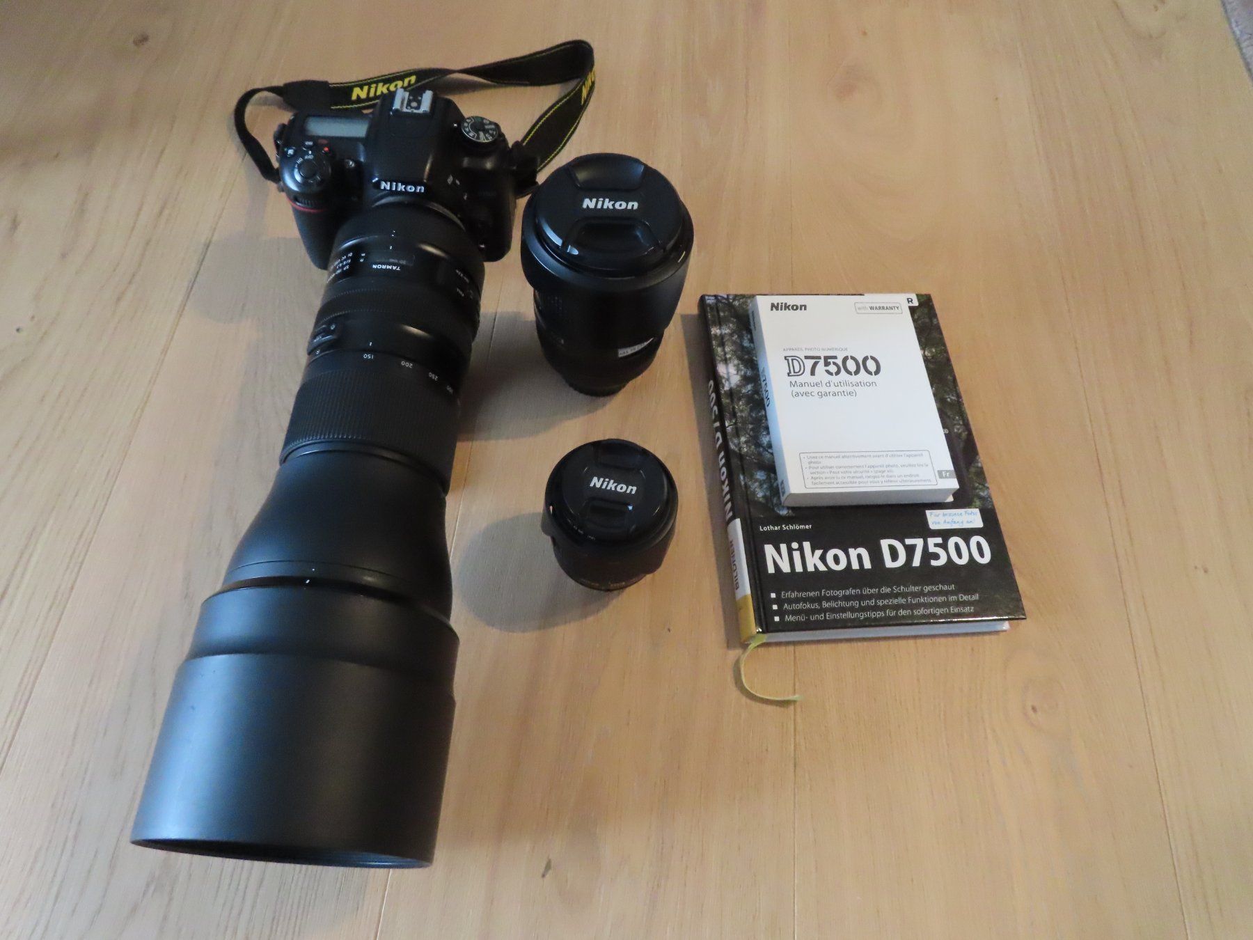 Nikon Fotocamera: Nikon Kamera-Set mit Tamron-Zoom – Usato da Oberglatt ZH venduto da ahuber3