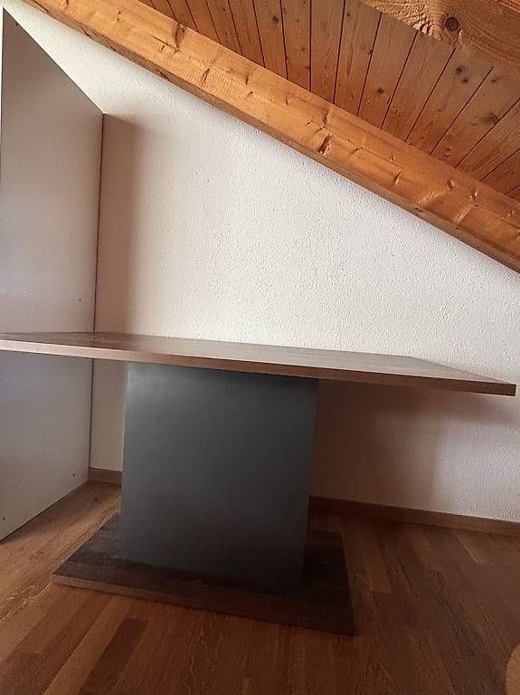 Tavoli: Moderner Tisch in Nussbaumoptik – Usato da Schaffhausen venduto da jor_7dcl 1