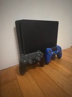 PS4 2 Controller und fünf Spiele