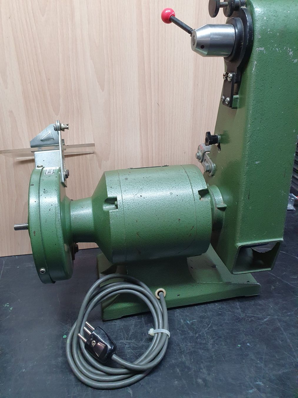 Smerigliatrici & Lucidatrici: Kombischleifmaschine – Usato da Münsingen venduto da SchweizBE 4