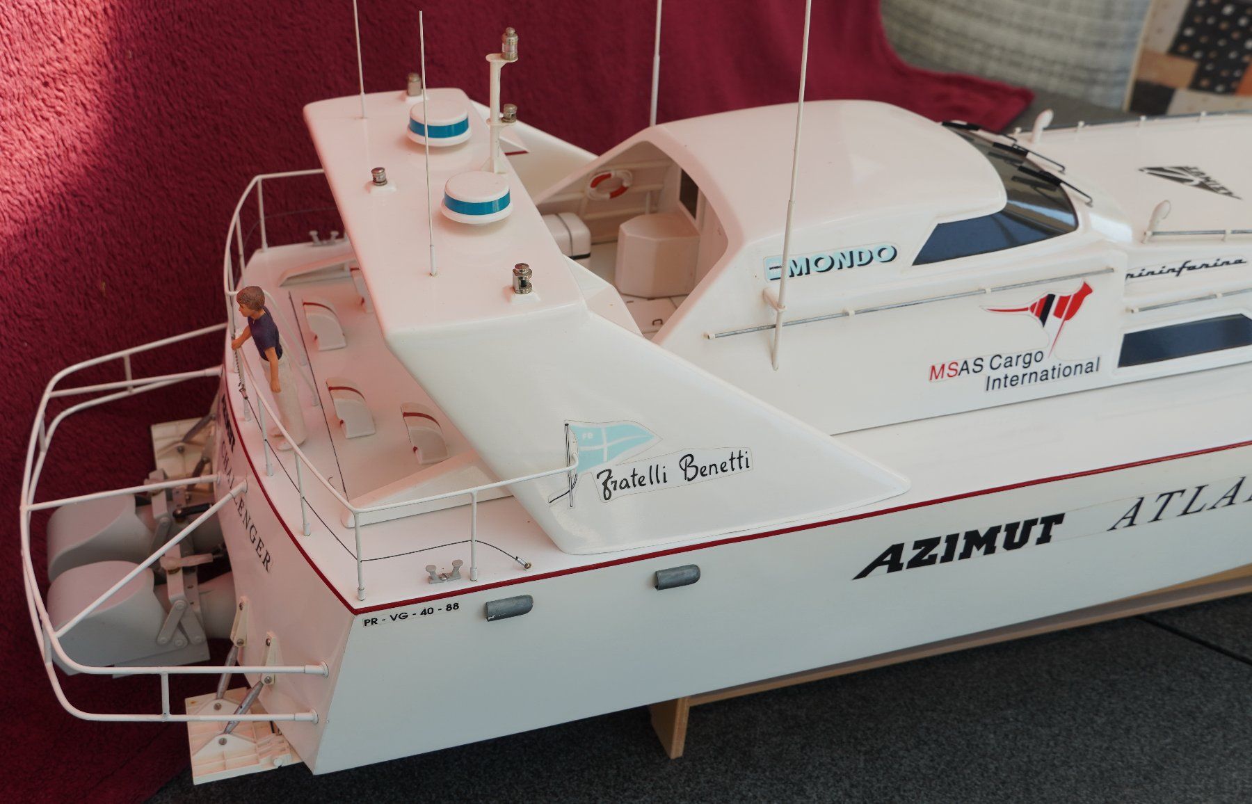 Graupner Modellismo RC: Maquette bateau télécommandé Azimut Atlantic Challenger – Usato da FROIDEVILLE venduto da Trinitron0 3