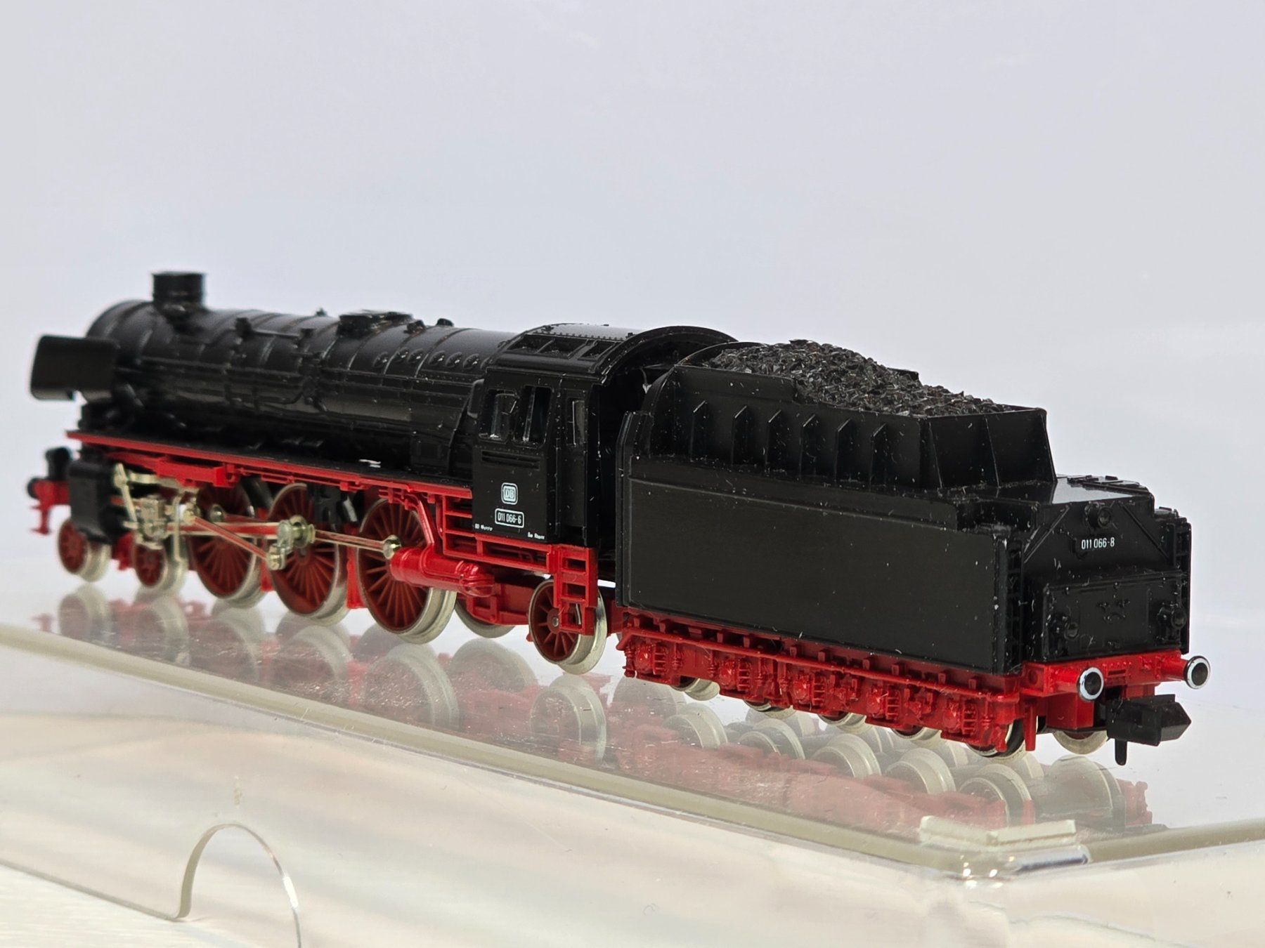 Fleischmann Modellini di ferrovie: Fleischmann 7170, DB, BR 011, Analog, Vitrine – Nuovo (secondo la descrizione) da Kloten venduto da Nicola2 1