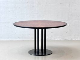 Runder Design-Esstisch aus Thuja-Wurzelfurnier und Stahl