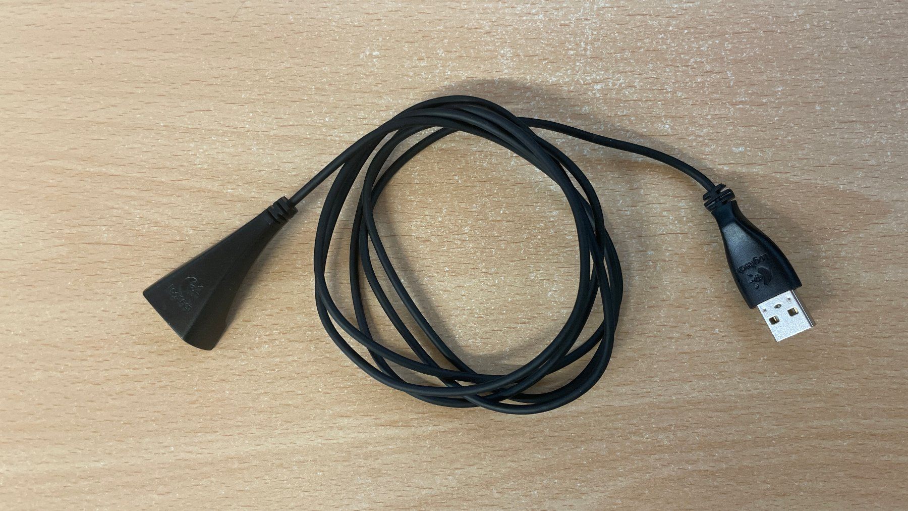 Logitech Cavi: Logitech USB Kabel für auf den Tisch – Nuovo (secondo la descrizione) da Glattfelden venduto da cybermaxx 1